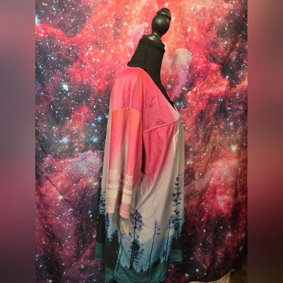 BlackMilk Medium Pink Aurora Sky Oversized Jersey Black Milk - Picture 5 of 6